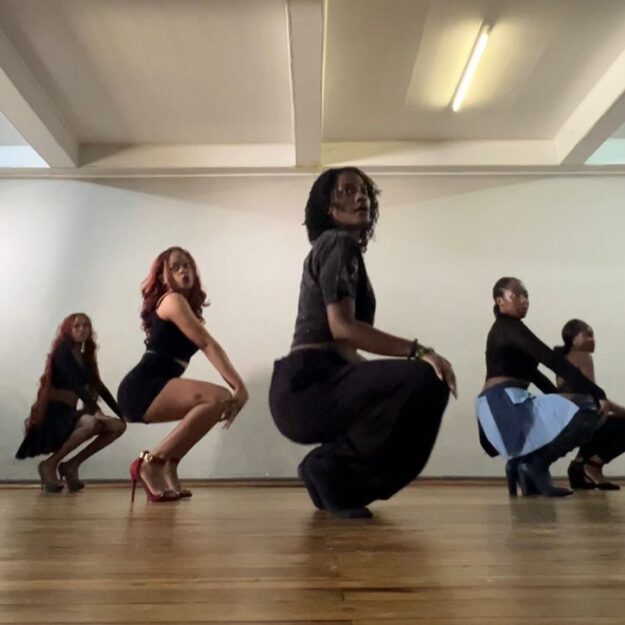 Dance Class with Laika G6
